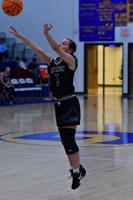 Kassidy Wilson's late 3-pointer lifts Ripley over North Marion