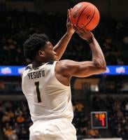 WVU Notebook: Defensive chops power Mountaineers to road win